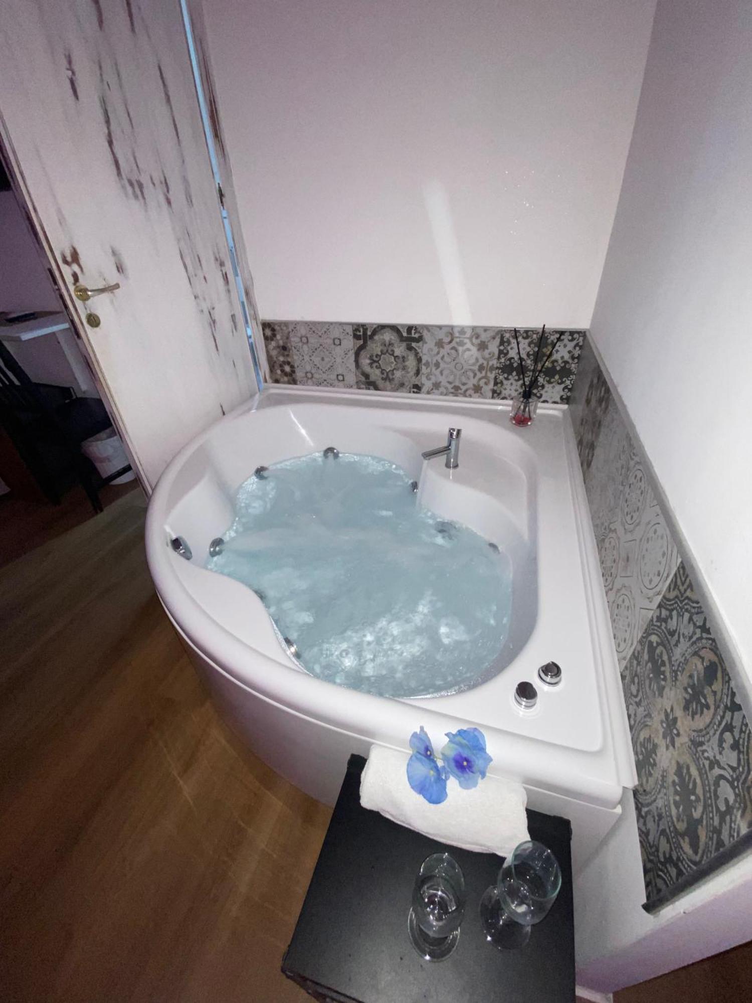 Suitesicily Rooms Palermo Алтавила Миличиа Екстериор снимка